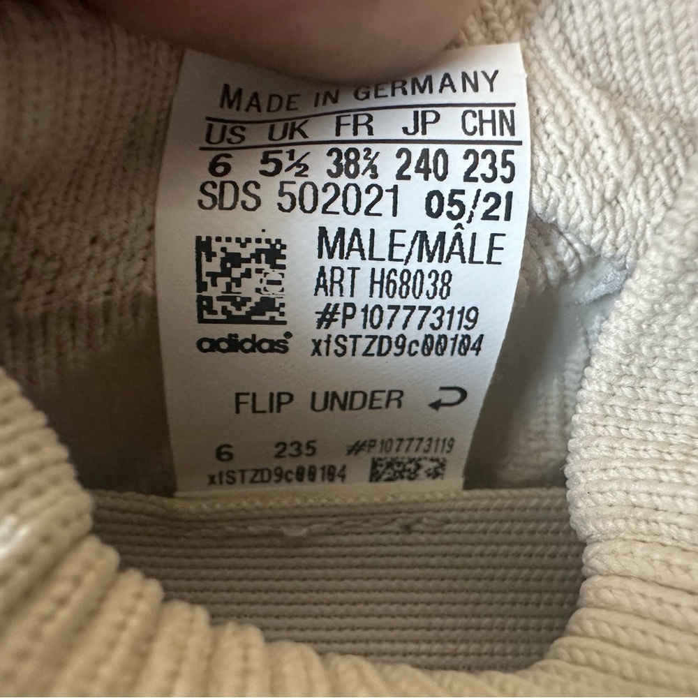 Yeezy 450 ‘Cloud White’ - Picture 6 of 7